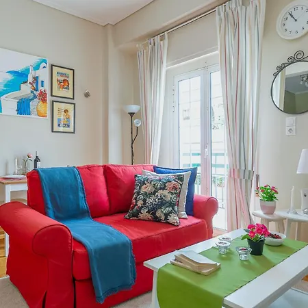 Cozy Near Center *